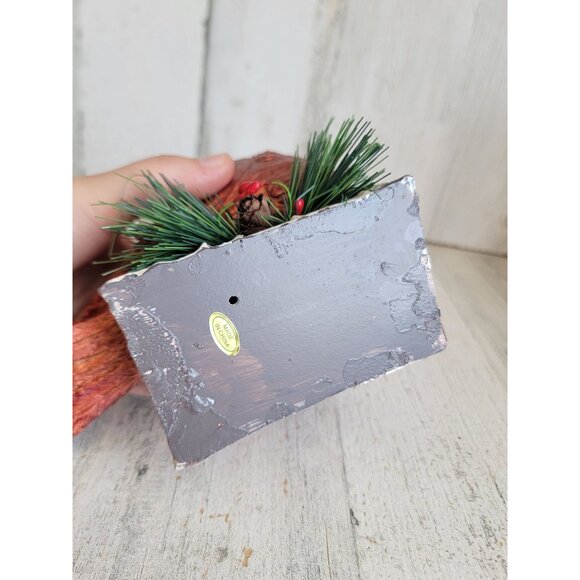 Resin red cardinal snow covered branch Xmas home decor unique figure - Picture 8 of 8